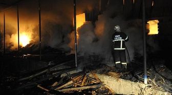 Uşak'ta Fabrika Yangını
