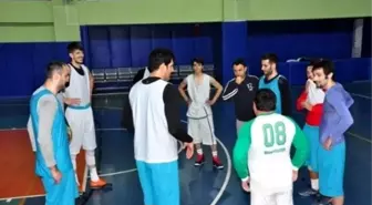 Basketbol Takımına, Belediye Başkanını Transfer Ettiler