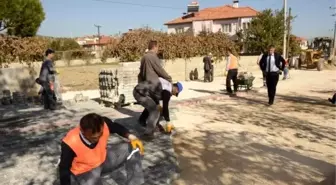 Uzun Yıllardan Beri İlgilenilmeyen Yol Yapılıyor