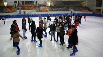 Erzurum Buzda Göbek Attılar