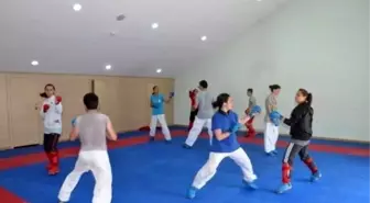 Karate Şampiyonasına Düzce'den 23 Sporcu Gidiyor