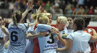 Ehf Kupası: Muratpaşa Belediyespor 37-20 Femina Vise