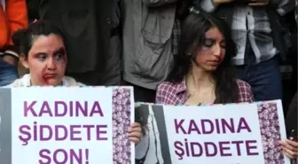 Adana'da Kadın Cinayetleri Protesto Edildi