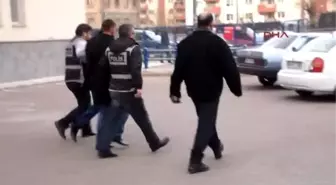 Çaldıkları Otomobillerle Hırsızlık Yaptılar
