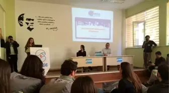 İzmirli Gençler 'Girişim 35' Çalıştayında Bir Araya Geldi