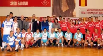 Kumluca Kaymakamlığı Voleybol Turnuvası Başladı