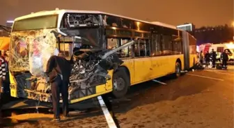 Metrobüs Kazasının Görüntüleri Kameralarda