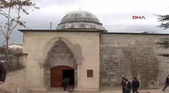 Ünlü Oyuncu Kinski, Ulu Cami'ye Hayran Kaldı