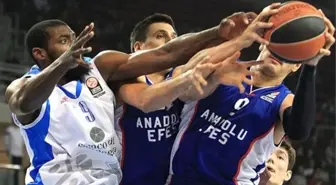 Anadolu Efes, Dinamo Sassari'ye Fark Attı
