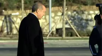 Erdoğan, AK Saray'ın İlk Konuğu Papa'yı Dakikalarca Kapıda Bekledi