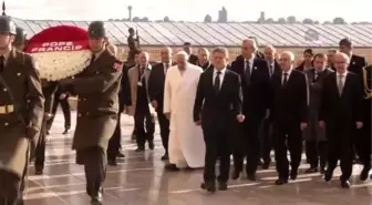 Papa Franciscus Anıtkabir'i Ziyaret Etti