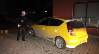 Polisten Kaçan Taksici Çıkmaz Sokağa Girince Yakalandı