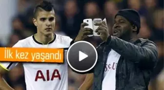 UEFA Maçında Selfie İçin Sahaya Girdiler!