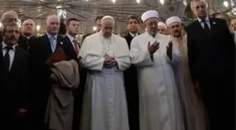 Papa, Sultanahmet Camii'nde Dua Etti