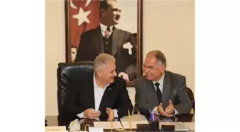 AK Parti İzmir Milletvekili Yıldırım, Selçuk'u Ziyaret Etti