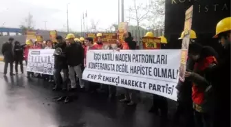 Maden Konferansına Kömürlü, Lastik Ayakkabılı Protesto