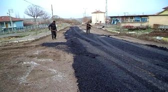 Cihanbeyli'de Mahalle Yolları Asfaltlanıyor