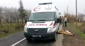 Elazığ'da Hasta Eşine Gelen Ambulansın Altında Kalarak Öldü