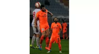 Albimo Alanyaspor, Antalyasporu 4-0 Yendi