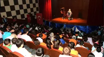 Bağcılarlı Çocukların Tiyatro Keyfi