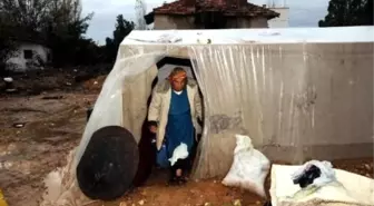 Antalya'da Şiddetli Yağış Yaşamı Felç Etti, Okullar Tatil (5)