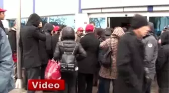 BES'ten Kravat Yakma Eylemi