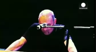 İtalyan Sanatçı Mango'nun Cenazesinde Çifte Hüzün