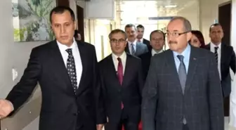 Vali Kocatepe Devlet Hastanesi'nde İncelemelerde Bulundu