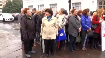 CHP'li Kadınlardan Büyükşehir Belediye Başkanı Türel'e Protesto