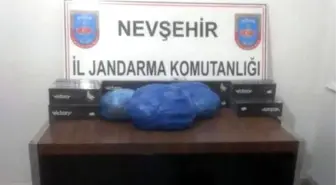 Elma Sandığından 2 Kilo Esrar Çıktı