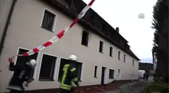 Almanya'da Mültecilerin Kalacağı Binalar Kundaklandı