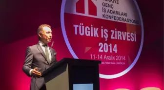 Antalya'daki İş Zirvesinde 'Denetim Memuru' Tepkisi