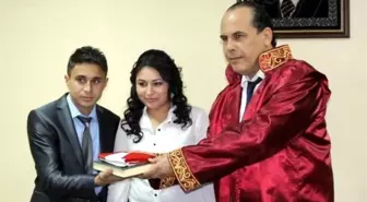 Başkan Ozan'dan Genç Çiftlere Anlamlı Hediye
