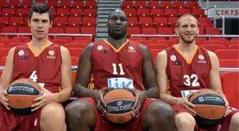 Galatasaray'da İki Ayrılık