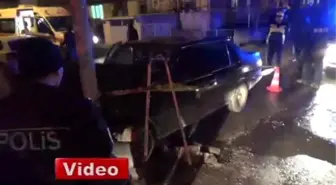Kamyonetten Düşen Demir Sürücüye Saplandı
