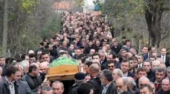 Kenan Şara'ya Gözyaşı