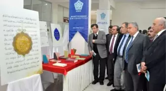 Neü'de 'Mesnevi Tercümeleri ve Şerhleri' Sergisi Açıldı