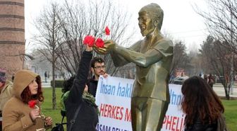 Yaşam Bellek Özgürlük Derneği'nden 'İnsan Hakları' Eylemi