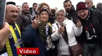 82 Yaşındaki Zehra Nineden 'Çarşı'ya Destek