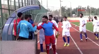 Dili Boğazına Kaçan Futbolcu Ölümden Döndü