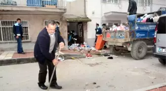 Mahalleliyi İsyan Ettiren Evden 6 Traktör Çöp Çıktı