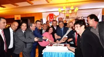 İzmirli Gazetecilerin Yılbaşı Balosu Kuşadası'nda Yapıldı