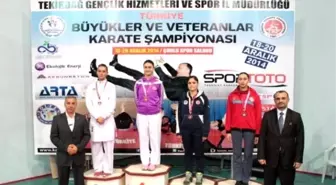 Hendek Belediyesi Karate Takımından Başarılı Performans