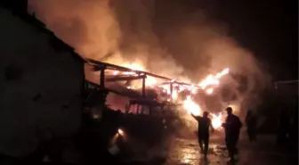 Seyitgazi'de Samanlık Yangını