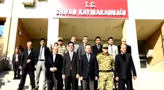 Vali Aksoy Silvan İlçesini Ziyaret Etti