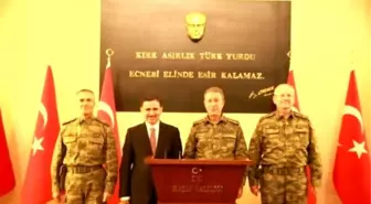 Kara Kuvvetleri Komutanı Orgeneral Hulusi Akar, Vali Topaca'yı Ziyaret Etti