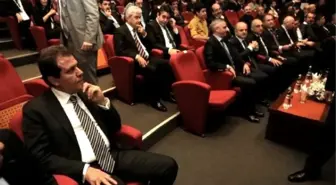 Mersin'de Ar-Ge Toplantısında Protokol Krizi Çıktı