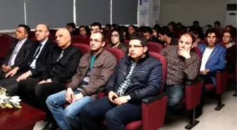 Gaün'de 'Ariflerin Dilinde Türkçe' Adlı Konferans Düzenlendi