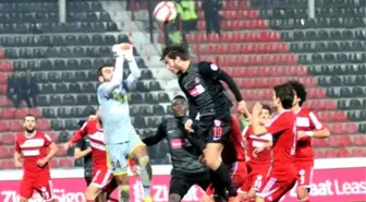 Gaziantepspor-Tuzlaspor Maçı 2-2 Berabere Bitti