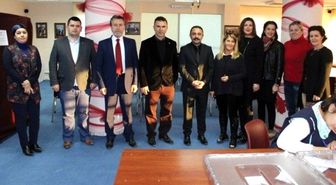 Genç Girişimciler Sandığa Gitti